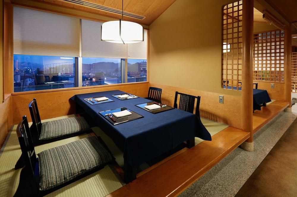 Hotel Fujita Fukui Buitenkant foto