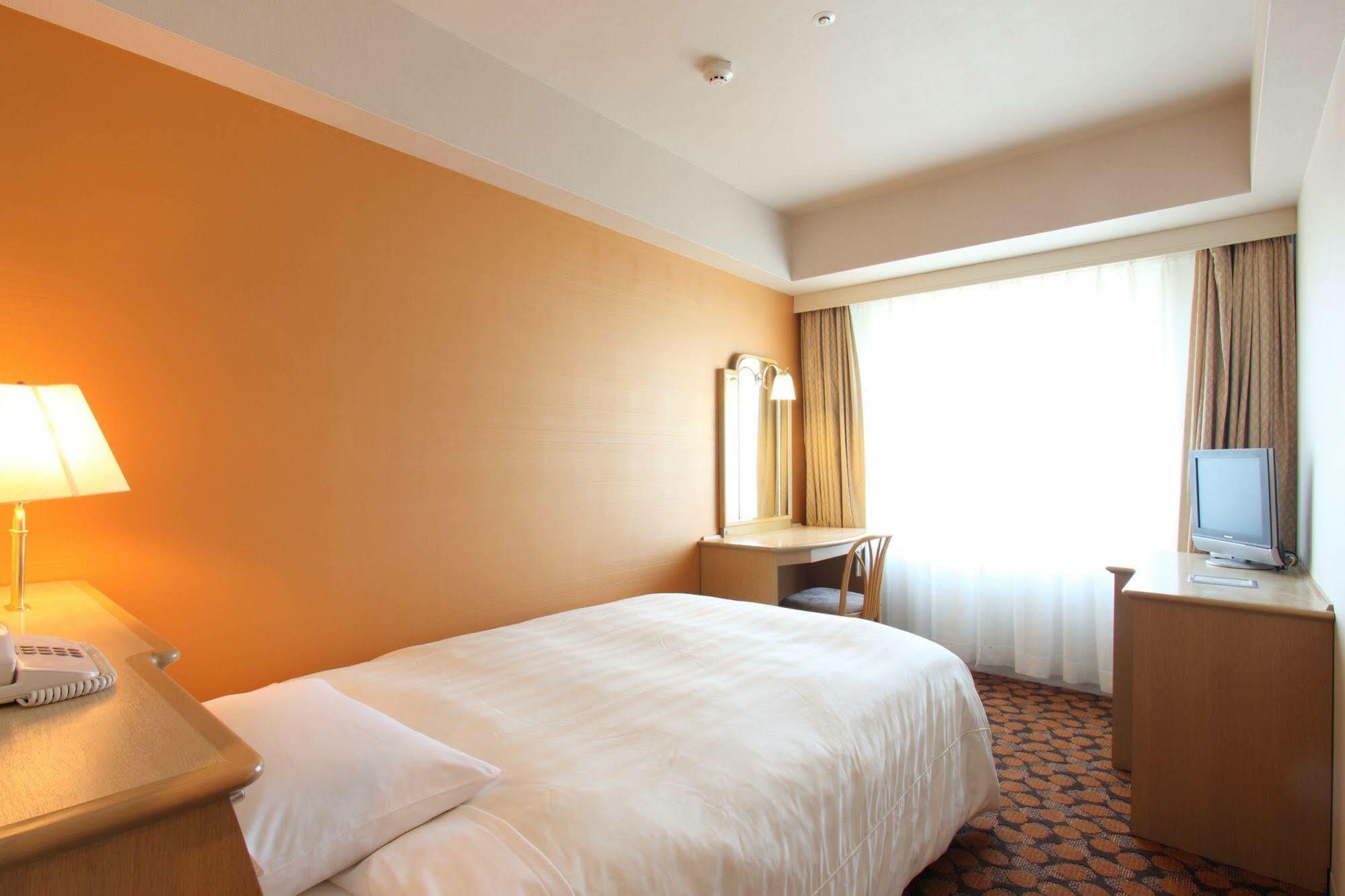 Hotel Fujita Fukui Buitenkant foto