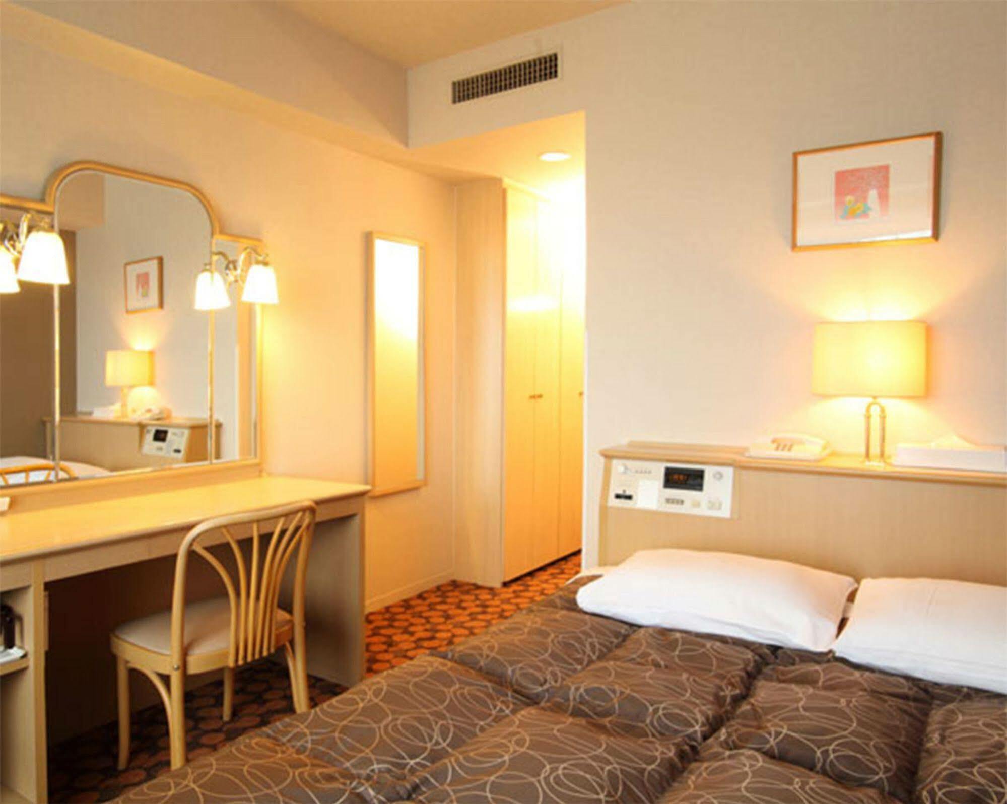 Hotel Fujita Fukui Buitenkant foto